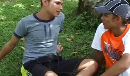 Privat - Big Dick Brianna Banderas fickt gute pornovideos ihren Ehemann!