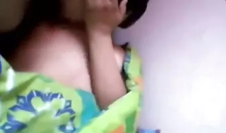 Die charmante Liz Tyler sehnt sich nach heißem pornovideos kostenlos Saft