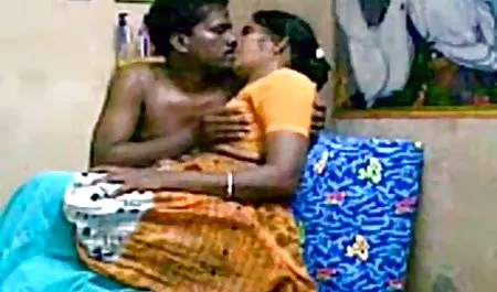 Hellweiße Teenie beim Masturbieren eines heißen schwarzen xhamsters gratis pornovideos Schwanzes erwischt