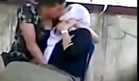 Geiler Stiefvater beschließt seine Stieftochter pornovideos gratis ansehen zu ficken