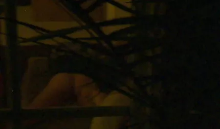 Dicke Titten Corey reitet einen Schwanz gut pornovideos hd