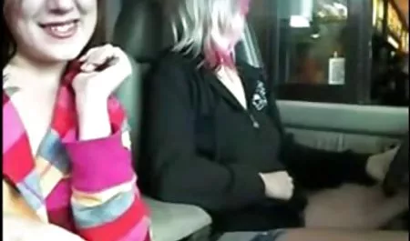 Große massierende pornovideos gratis anschauen Tante mit Brüsten