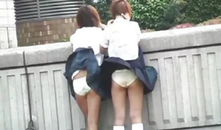 An pornovideos downloaden der Leine wird die unterwürfige weiße Frau durchgefickt