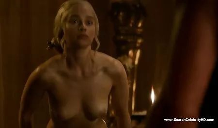 Schönes Schönheitsbaby sehnen sich französische pornovideos nach warmem Sperma