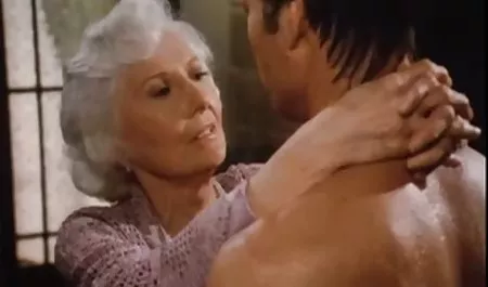 Leder - Valerie beste pornovideos Twerking Kay und die beschissene J-Mack-Arschparade