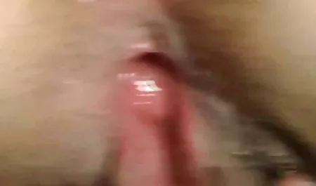 Throat Fuck neue pornovideos - Candy bekommt ein Gesicht gefickt und nimmt einen Cumshot