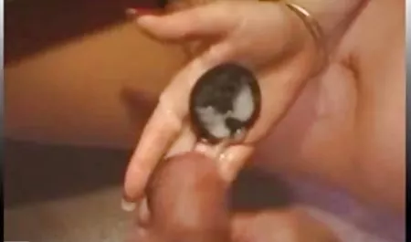 Skin - Video gratis pornovideos Gamer Chick August Ames nimmt Monster Fick!