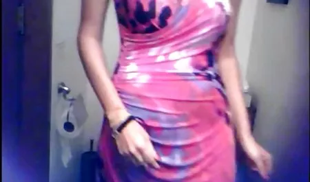 Frau fickt mit Schwarz vor meinen pornovideos lesben Augen