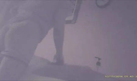 Carly Grey macht es ihrem pornovideos handy Freund schwer, einen Schwarzen zu ficken