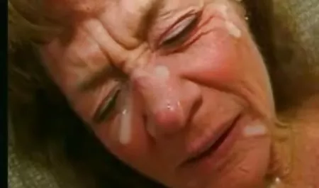 Extrem pornovideos kostenlos gucken pumpende Teeny Muschi