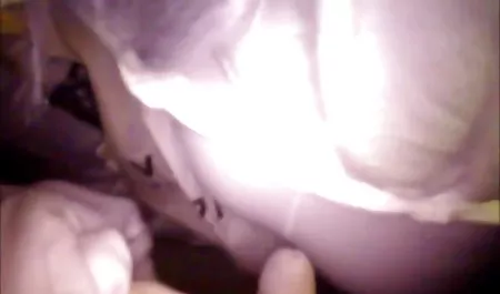 Brünette französische pornovideos Teen saugt und fickt