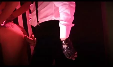 Eine Beamtenfirma amerikanischer kostenlose pornovideos ohne anmeldung Schönheit liebt es, an der frischen Luft gefickt zu werden