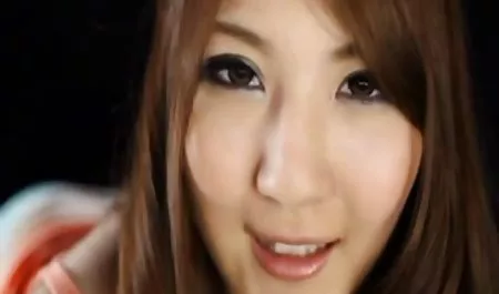 Erschwingliches exotisches schwarzes Mädchen mit kurvigem pornovideos gratis anschauen Esel und großen Nippeln