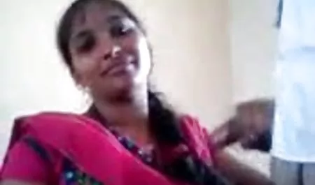 Heiße Blondine macht pornovideos gratis es anal mit riesigem Dildo