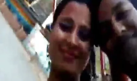 Francesca Horny liebt es, sex und pornovideos richtig hart genagelt zu werden