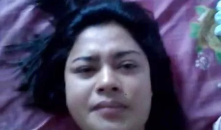 Ein Nachbar russische pornovideos gibt viel Milch ab