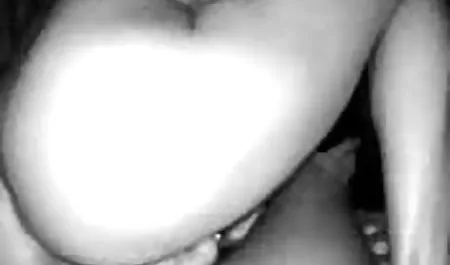 Er stöhnte wie eine pornovideos extrem Schlampe.