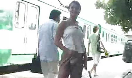 Milana Hexe versucht Analplug zum gratis pornovideos anschauen Arschficken