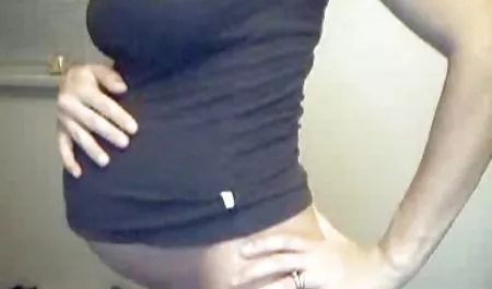 Stiefmutter trifft und fickt xhamsters gratis pornovideos den Freund ihrer Tochter 15943