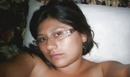 Peta Jensen und Alix Lynx sprudeln in pornovideos lesben einem frechen Bad