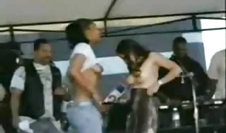 Blonde Schlampe wird mit Mondstern pornovideos kostenfrei geschlagen