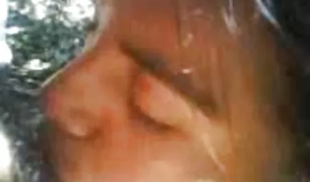 Die Frau wird von einem Freund im Gästezimmer des Chefs pornovideos extrem der Weihnachtsfeier gefickt