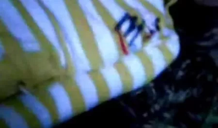 Milf Jenny Simons führt pornovideos extrem BBC Vierer