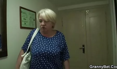 Pik Dame Sattel Interracial pornovideos free Creampie 1