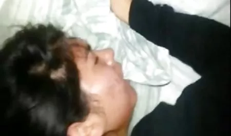 Super hot MILF neckt einen Kerl für ein bisschen und bekommt dann pornovideos kostenlos downloaden eine Gesichtsbehandlung