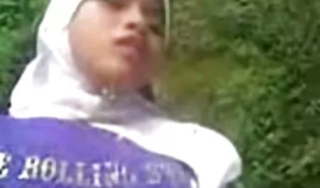 Busty Teen versucht Sperma nach dem harte pornovideos Reiten einen Hahn