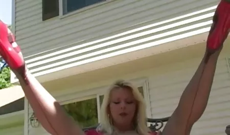 Noemi ertappte seinen Stiefvater beim Zucken und drückte ihm den Arsch aus pornovideos kostenlos runterladen dem Arsch!